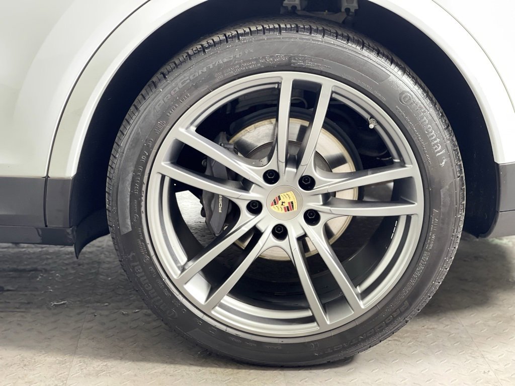Certified 2023 Porsche Cayenne Coupe image 14