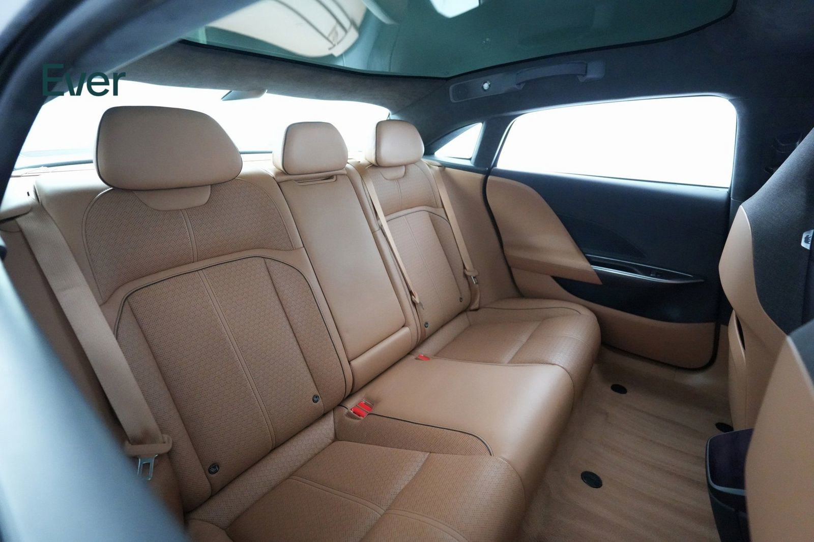 Used 2023 Lucid Air Grand Touring image 9