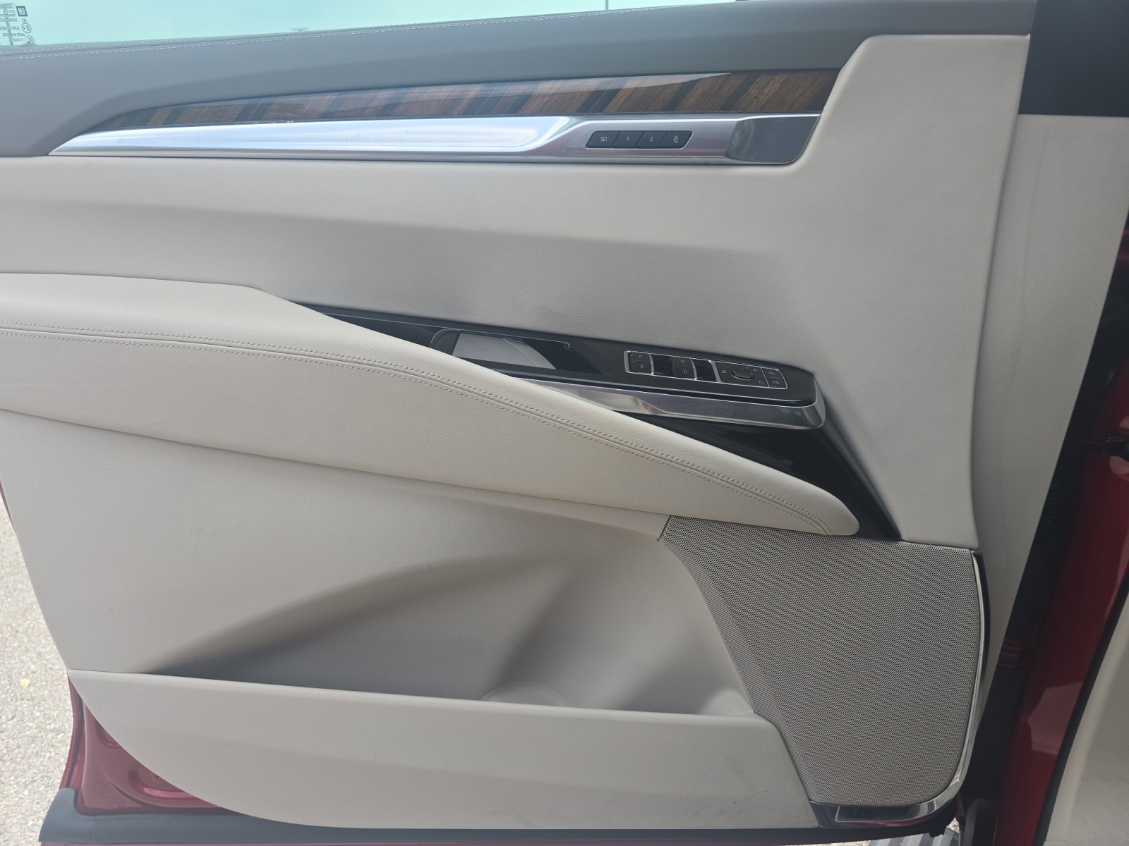 Used 2025 Cadillac Escalade Sport Platinum w/ LPO, Floor Liner Package AWD/4WD image 27