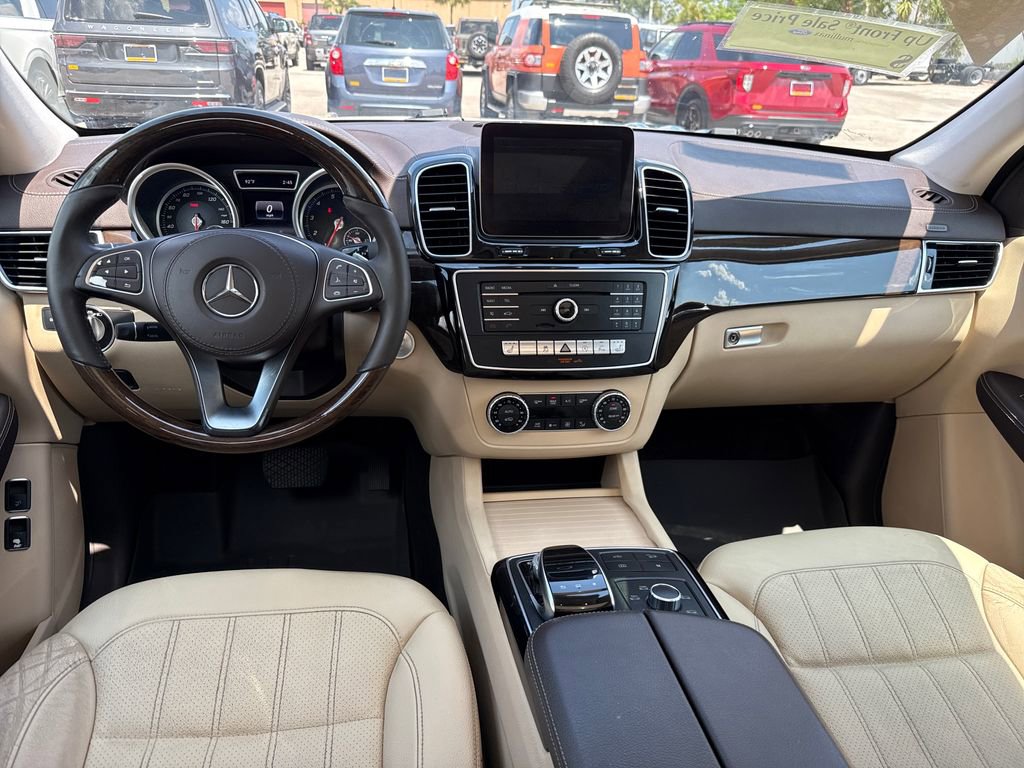 Used 2017 Mercedes-Benz GLS 450 4MATIC image 5