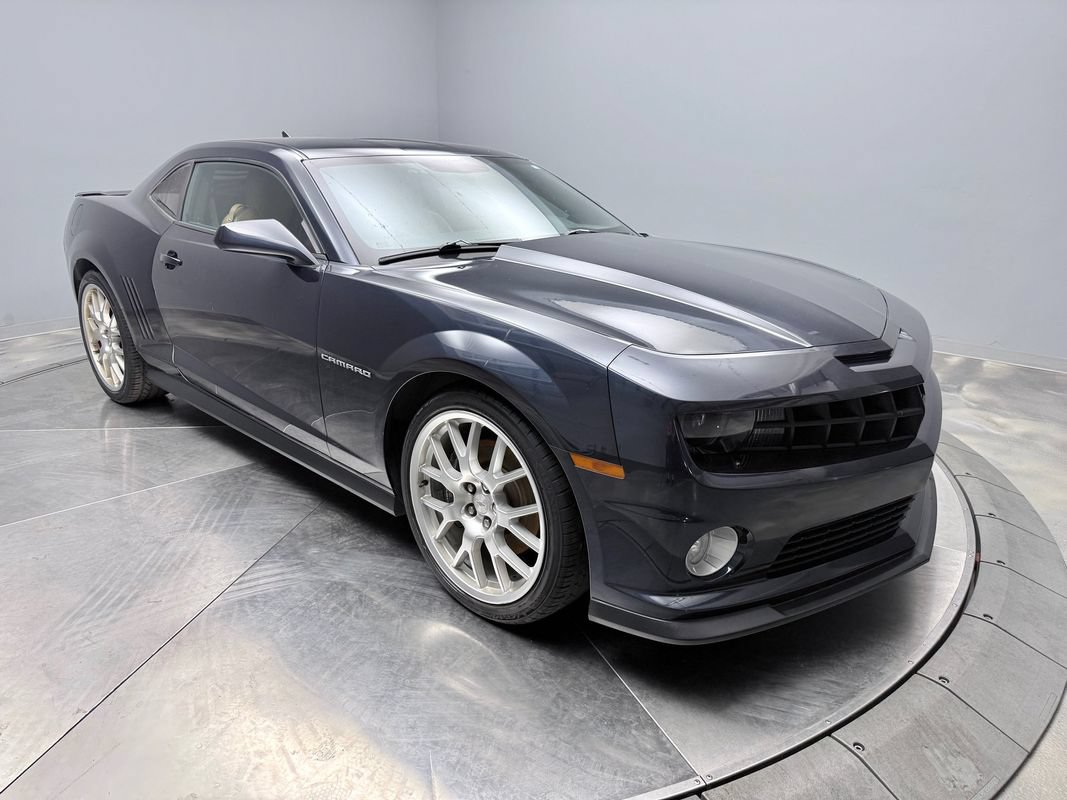 Used 2013 Chevrolet Camaro SS w/ Dusk Special Edition RWD image 3