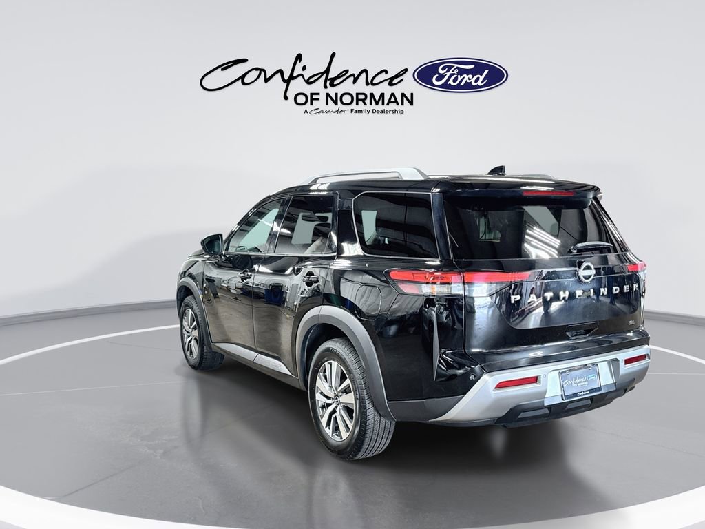 Used 2025 Nissan Pathfinder SL image 6