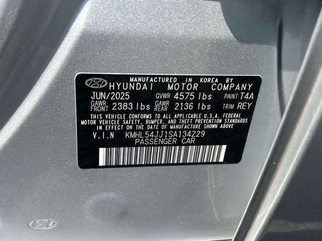 Certified 2025 Hyundai Sonata Limited FWD image 18