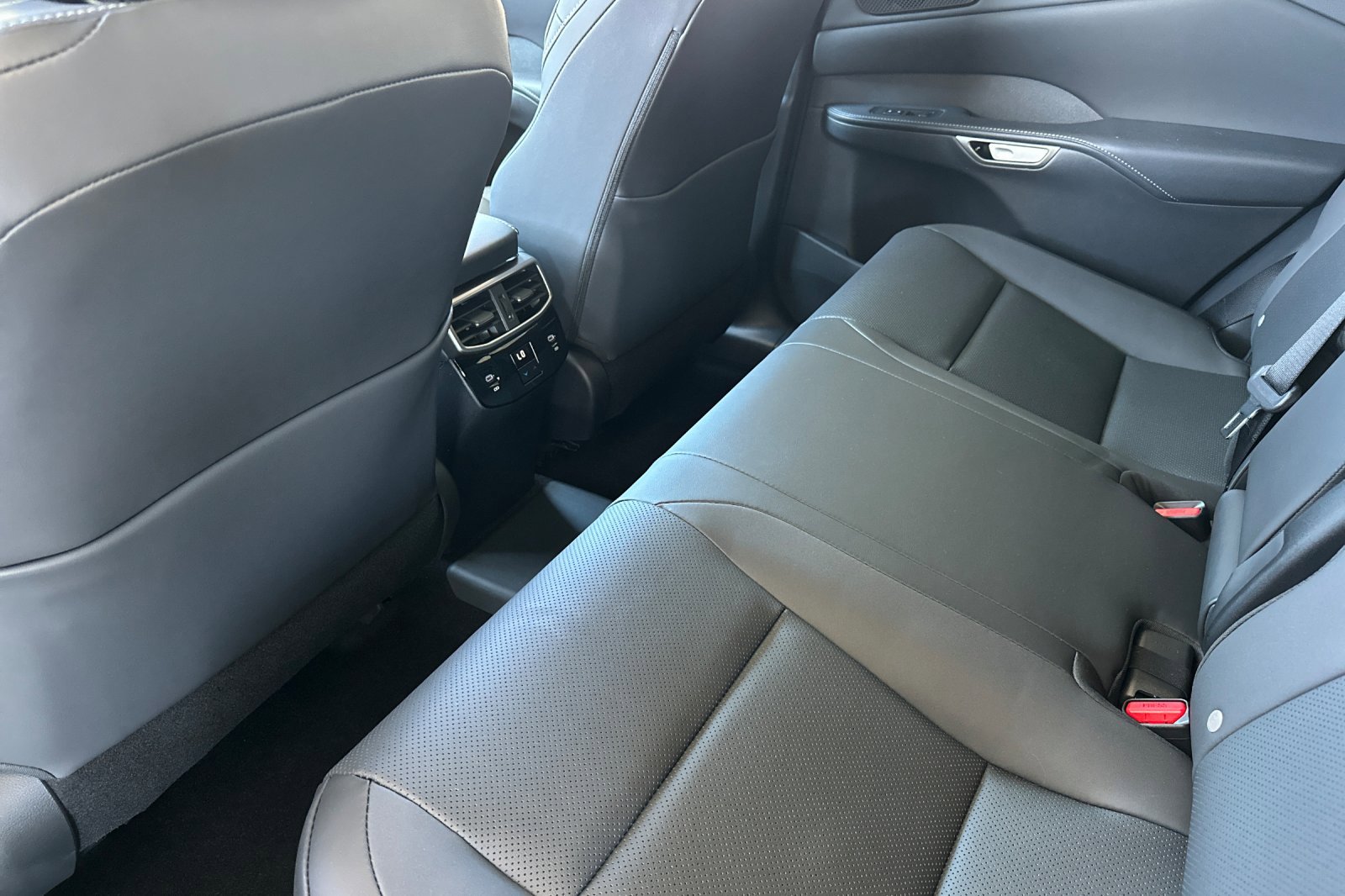 New 2026 Lexus RX 450h AWD image 12