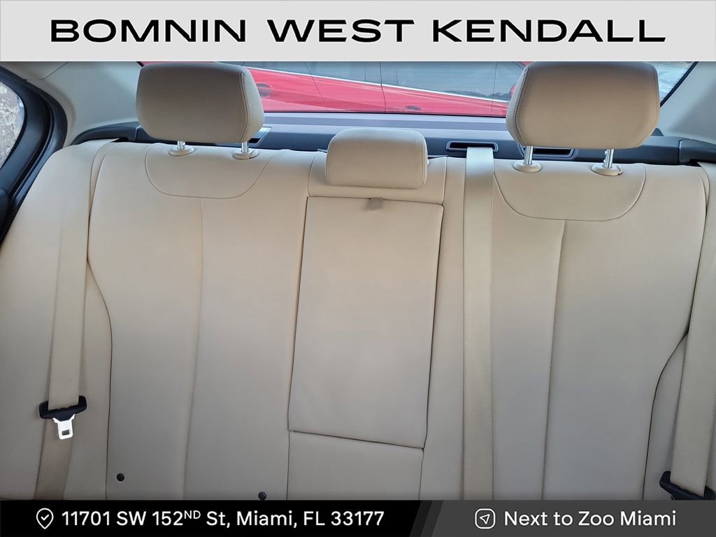 Used 2018 BMW 320i xDrive Sedan image 8