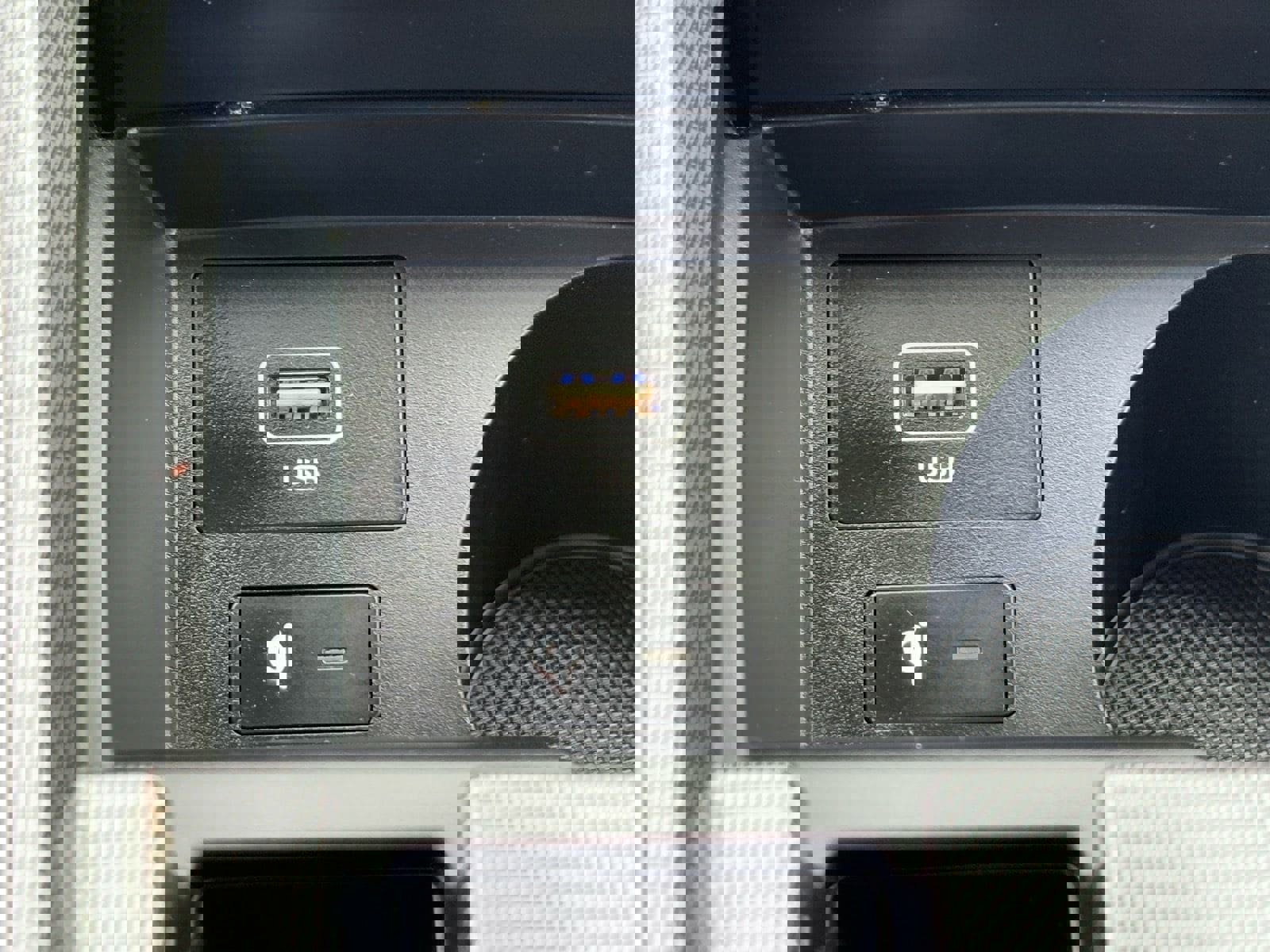 Used 2022 Hyundai Santa Fe XRT FWD image 25