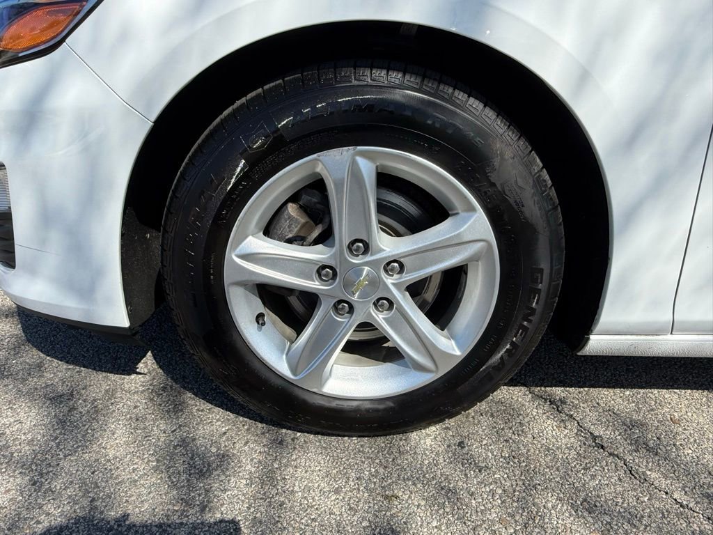Used 2020 Chevrolet Malibu LS FWD image 28