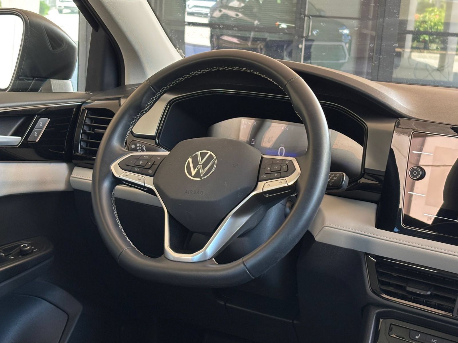 Used 2025 Volkswagen Taos S AWD/4WD image 29