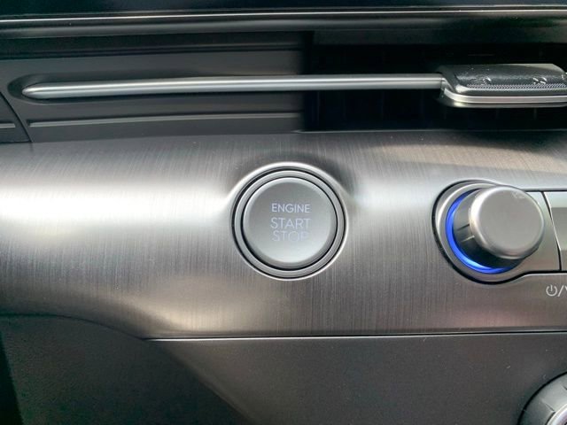 New 2026 Hyundai Kona SE image 17