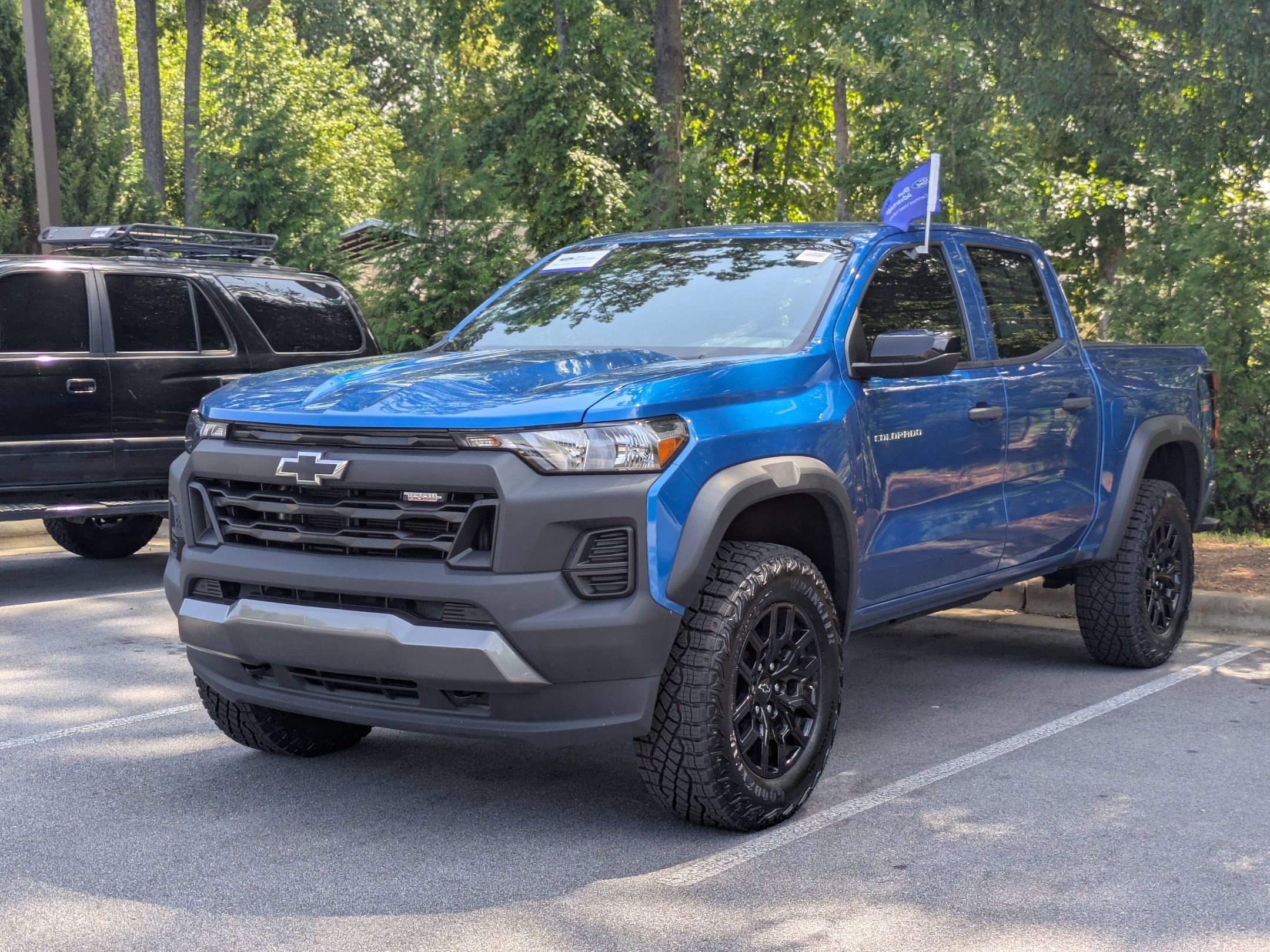 Used 2023 Chevrolet Colorado Trail Boss w/ Advanced Trailering Package AWD/4WD image 6