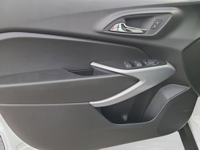 New 2026 Chevrolet Trax RS image 19