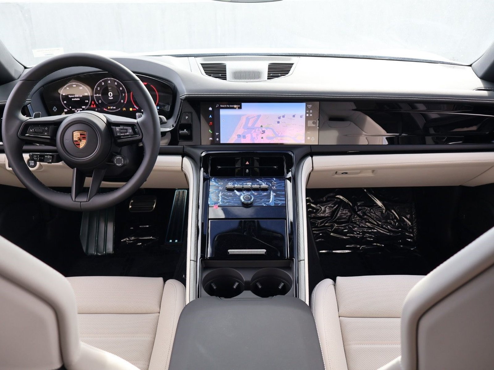 New 2026 Porsche Panamera image 21