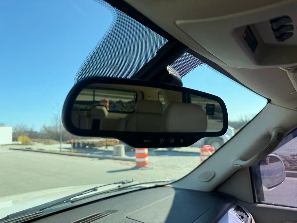 Used 2007 Cadillac Escalade AWD w/ Information Package image 20