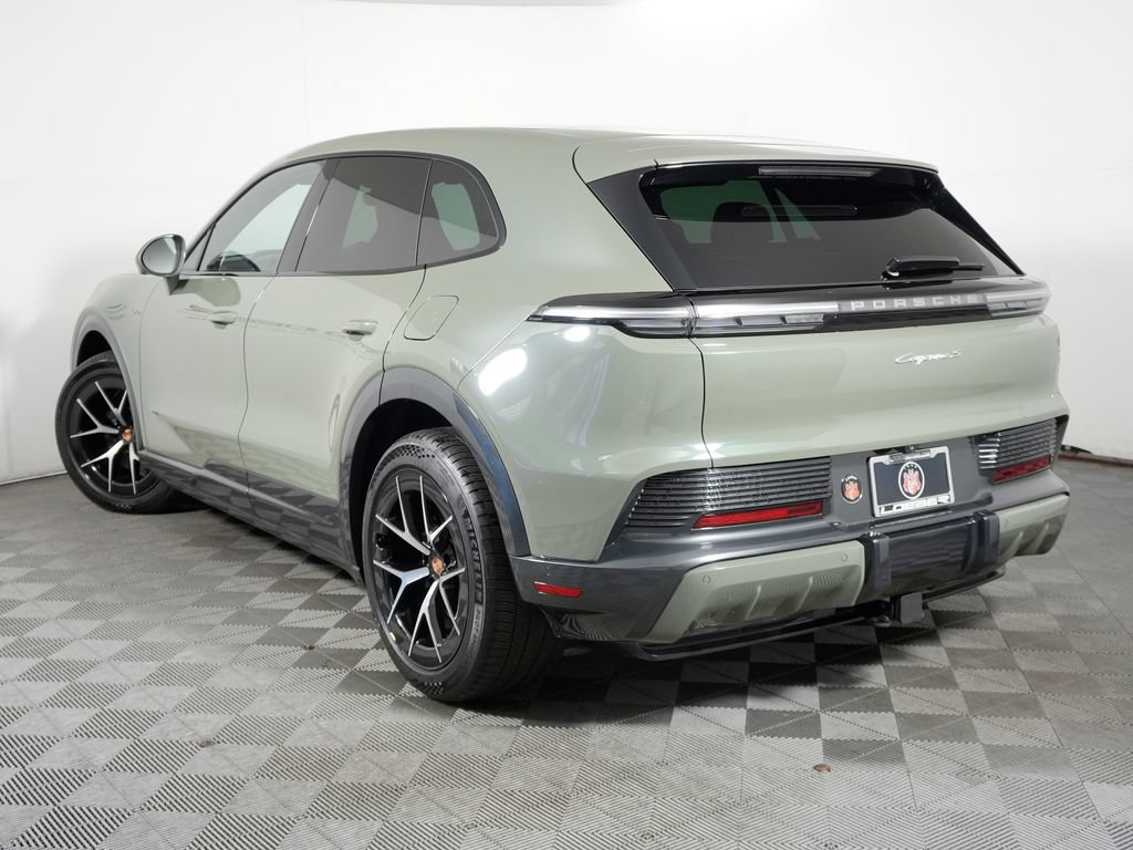New 2026 Porsche Cayenne S AWD/4WD image 3