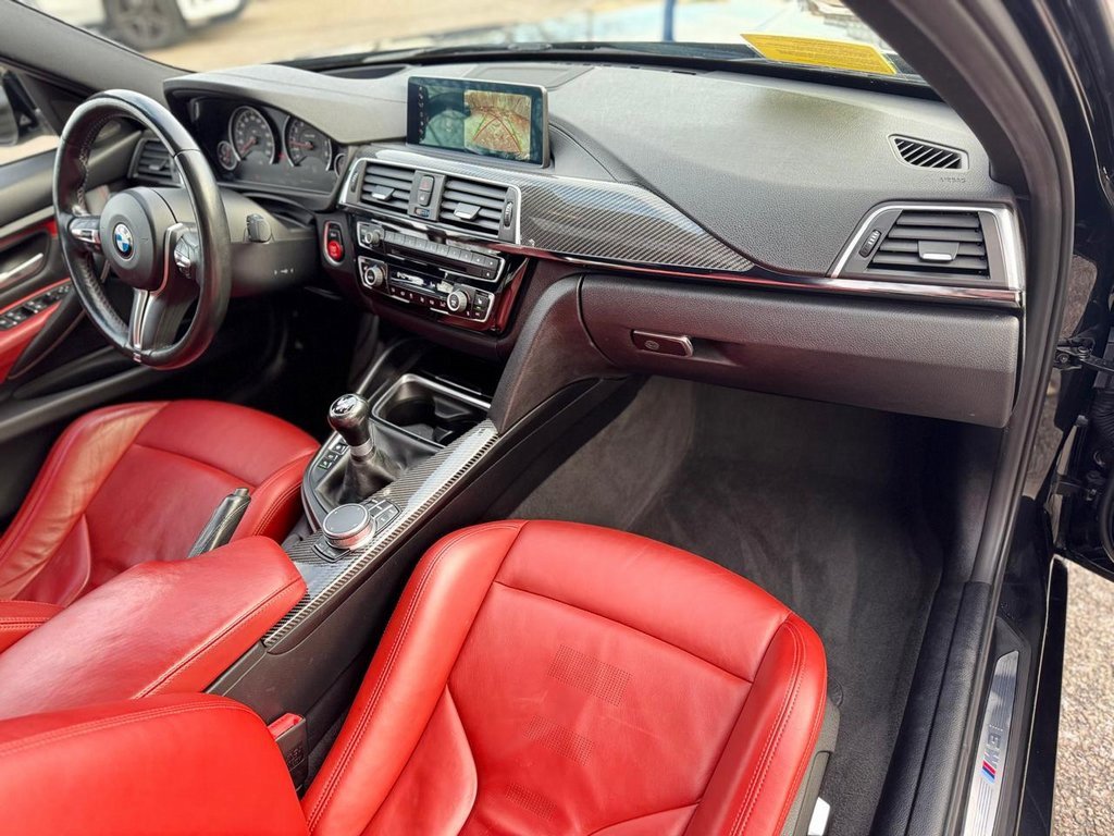 Used 2018 BMW M3 image 22