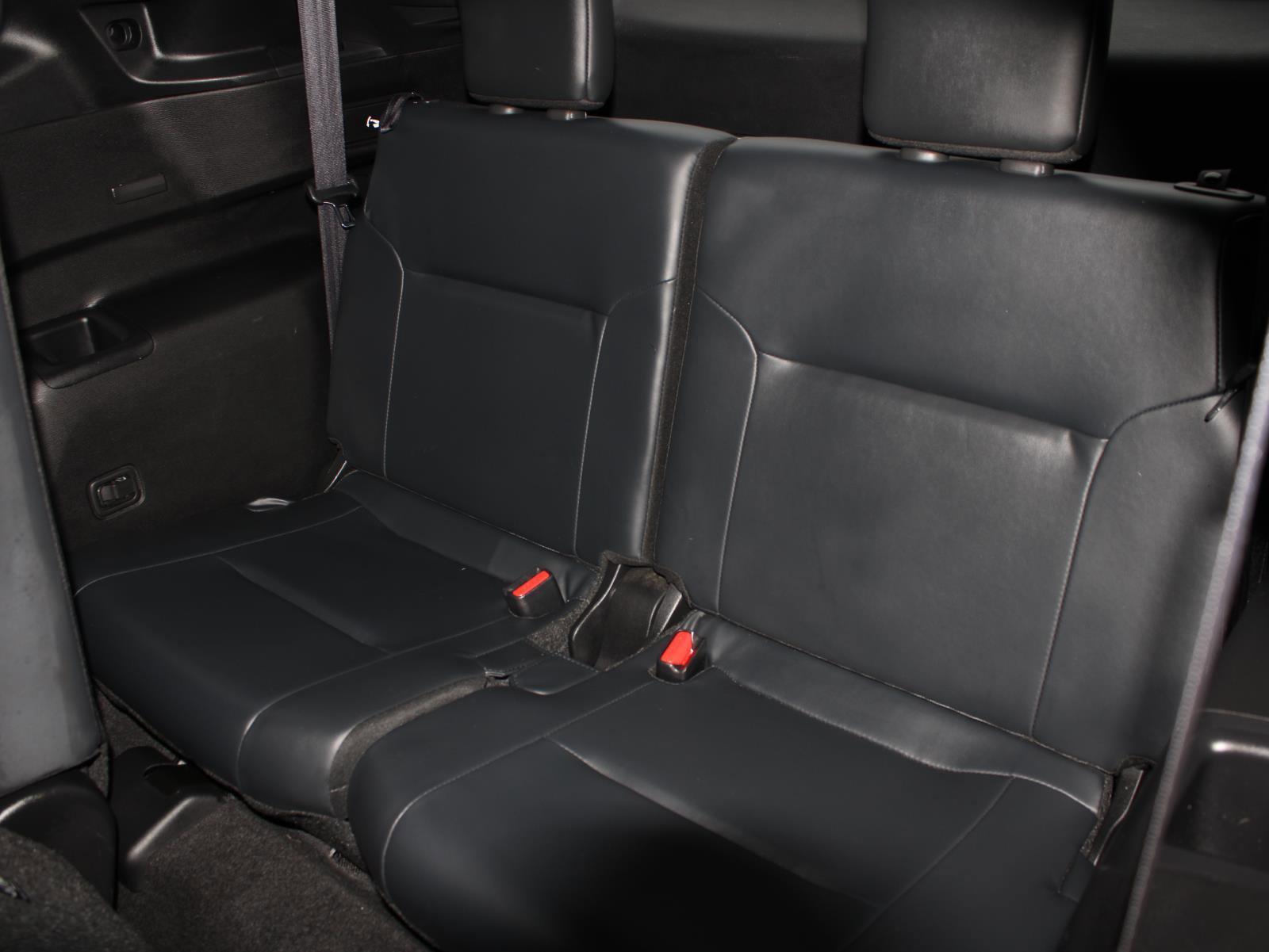 Used 2024 Mitsubishi Outlander SE Black Edition image 17