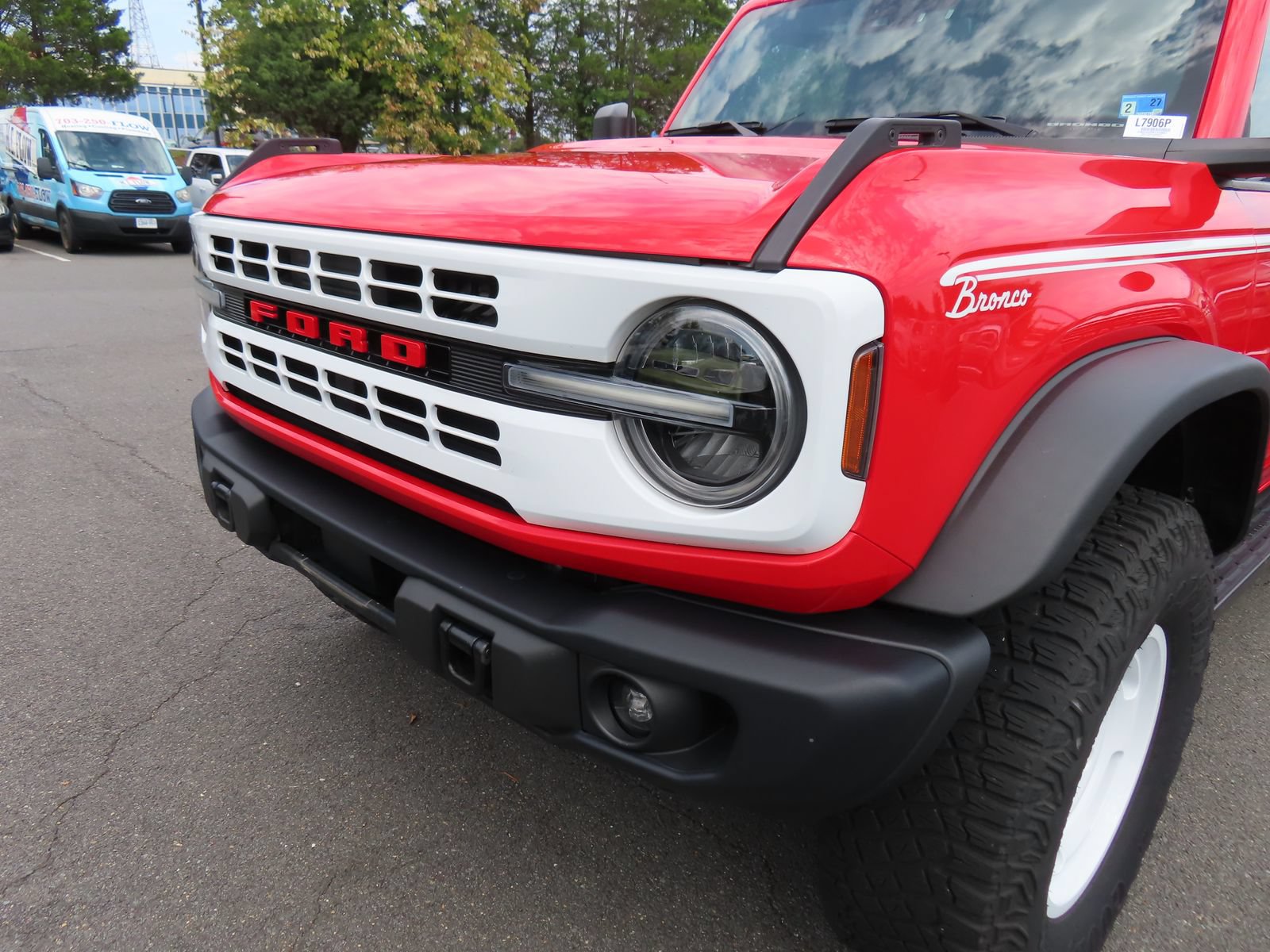 Used 2023 Ford Bronco Heritage Edition AWD/4WD image 9