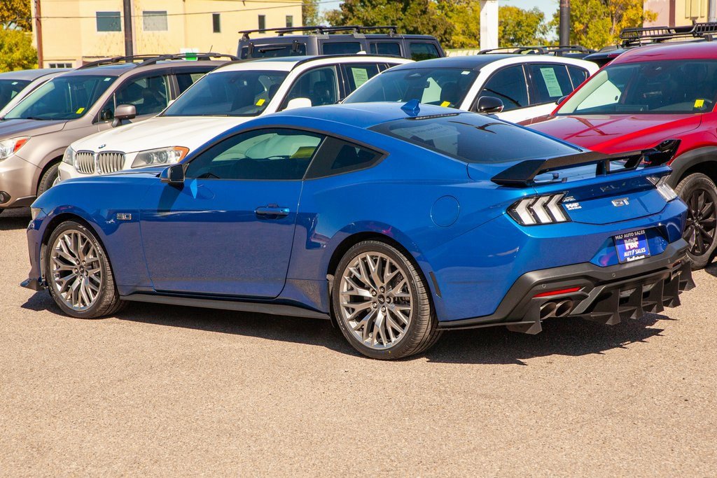 Used 2024 Ford Mustang GT Premium image 7