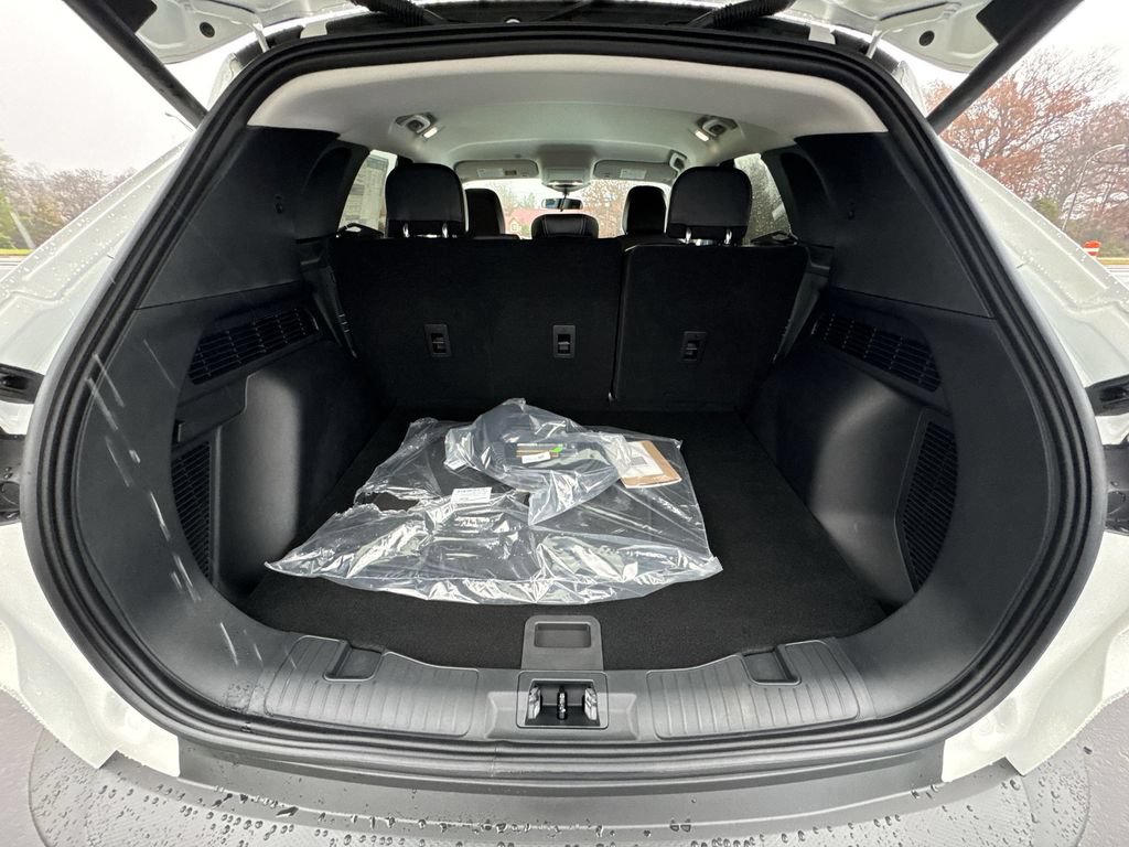 New 2026 Ford Escape SE FWD image 23