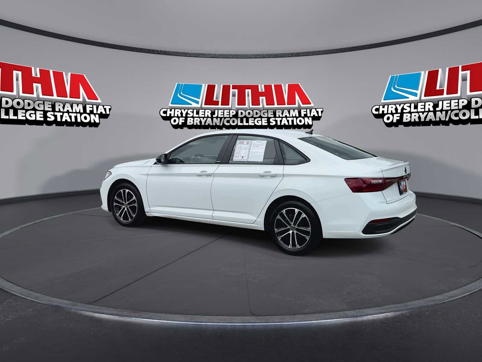 Used 2025 Volkswagen Jetta Sport image 6