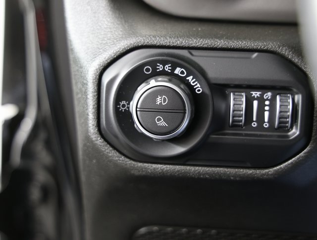 Used 2020 Jeep Gladiator Sport w/ Quick Order Package 24S image 27