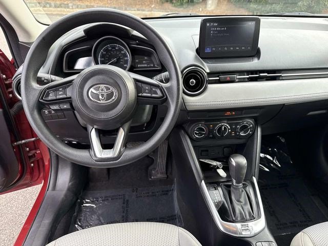 Used 2019 Toyota Yaris LE image 17