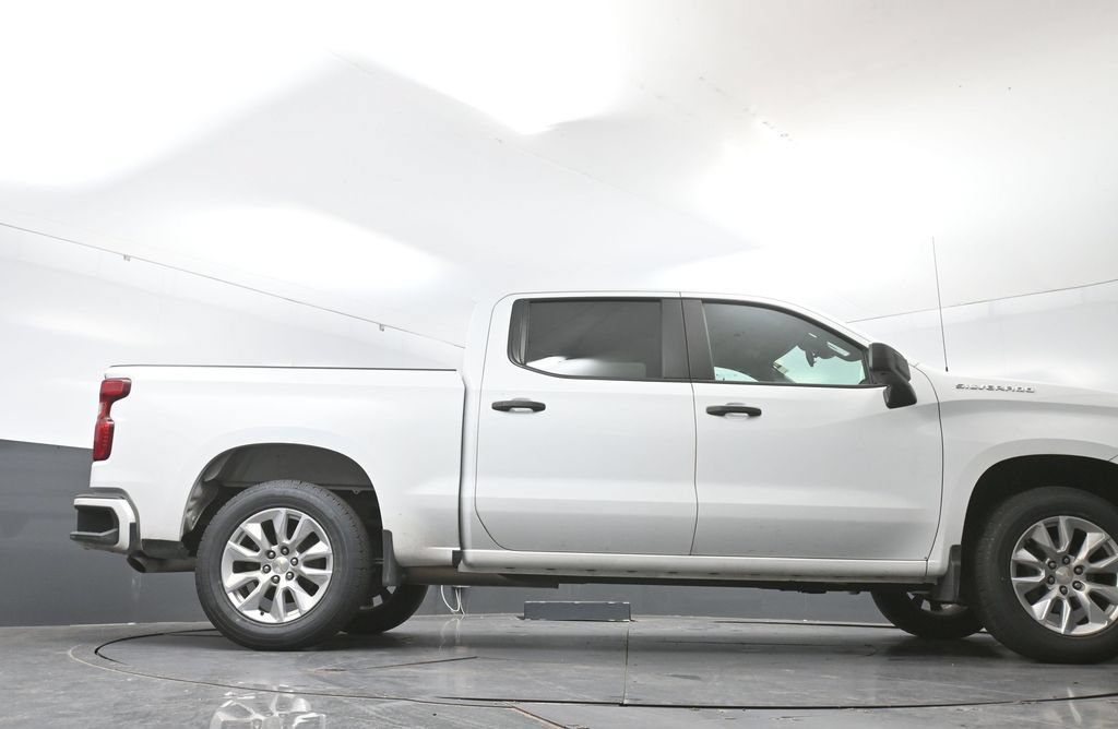 Used 2023 Chevrolet Silverado 1500 Custom AWD/4WD image 18