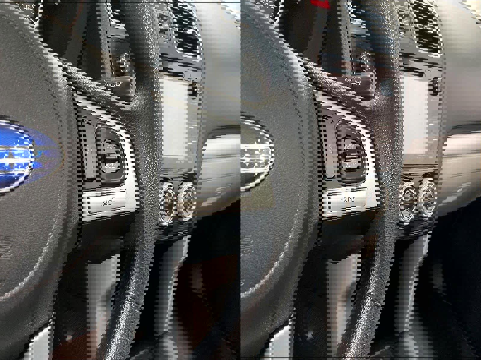 Used 2018 Subaru Forester 2.5i Premium w/ All-Weather Package image 25