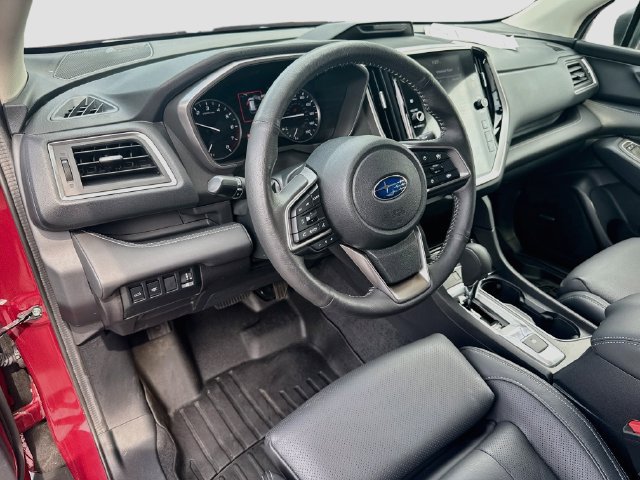 Used 2025 Subaru Ascent Limited AWD/4WD image 11