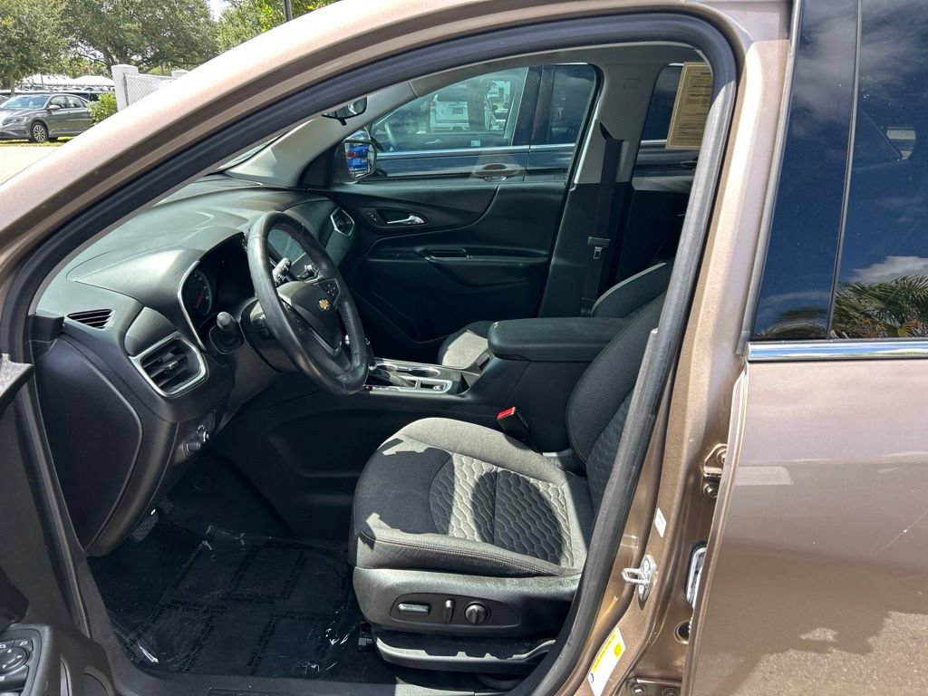 Used 2018 Chevrolet Equinox LT FWD image 15