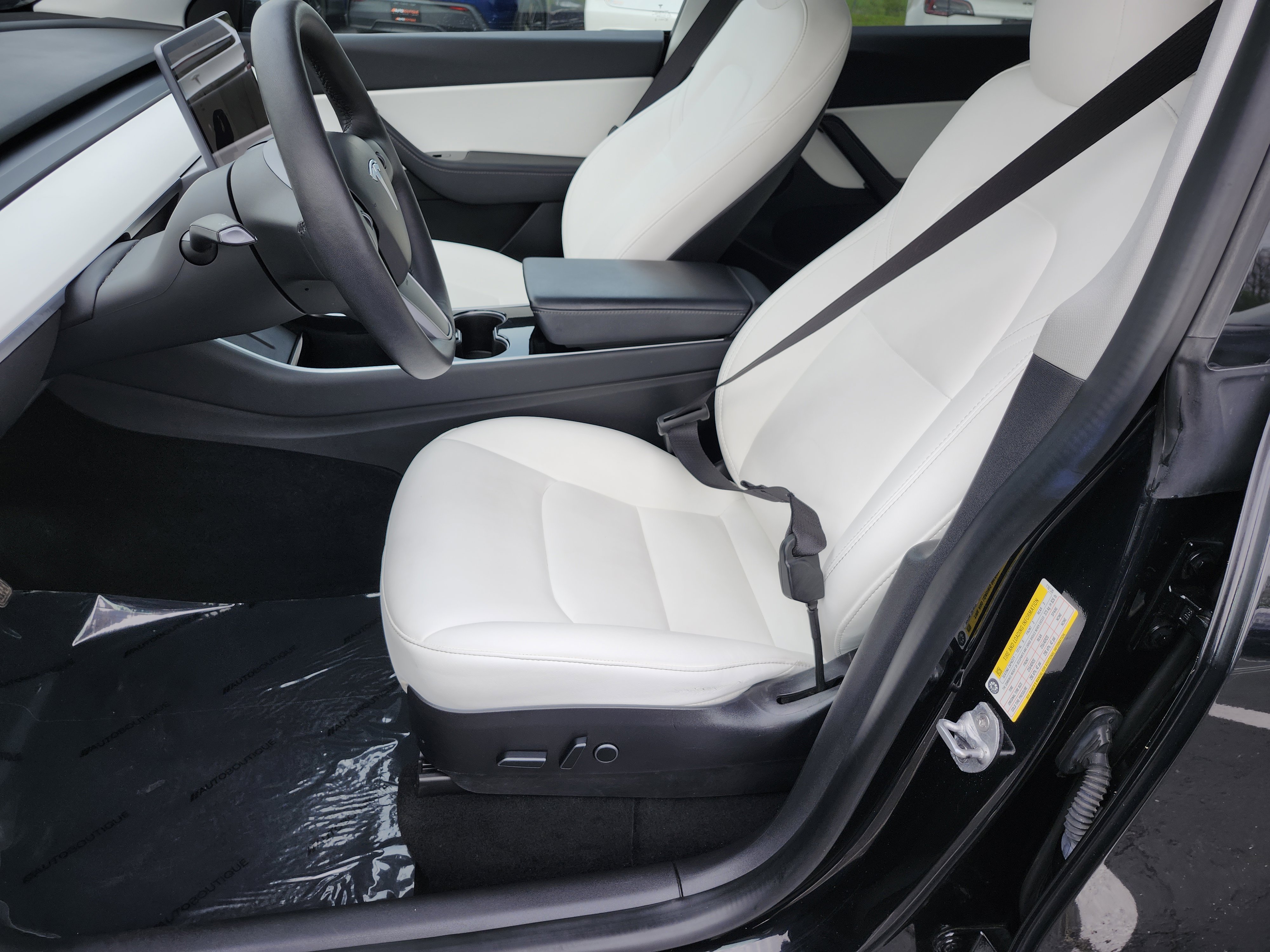 Used 2021 Tesla Model Y 2WD image 24