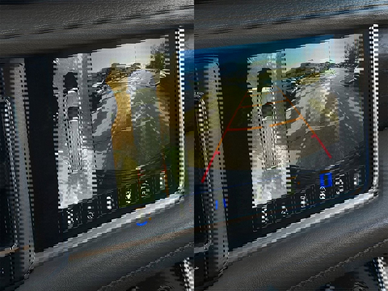 Used 2022 GMC Yukon XL Denali image 17