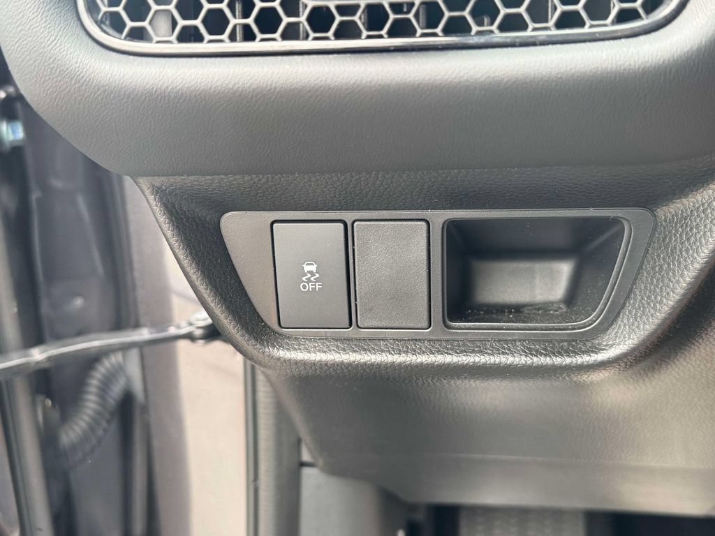 Certified 2026 Honda HR-V LX image 17