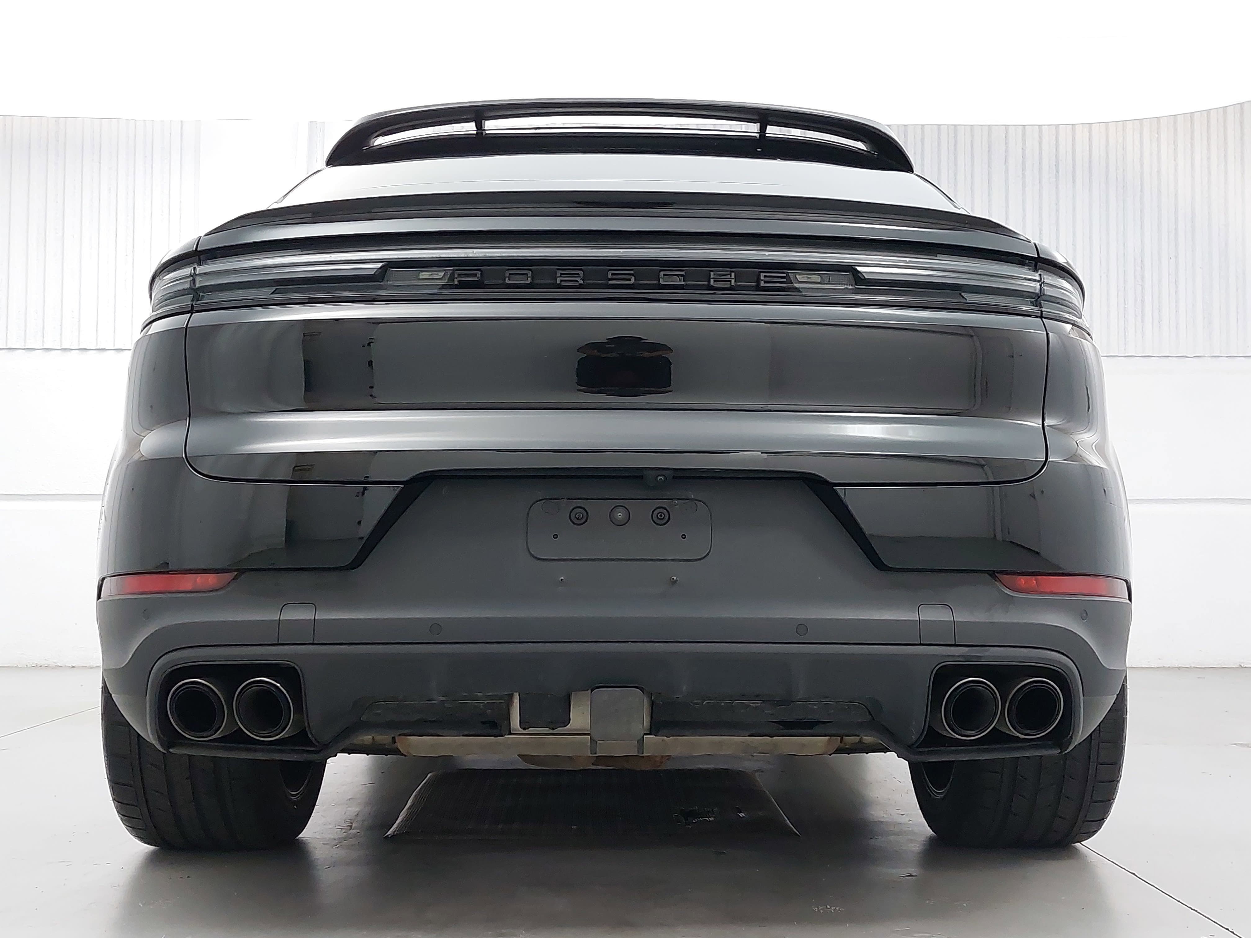 Certified 2024 Porsche Cayenne Coupe AWD/4WD image 6