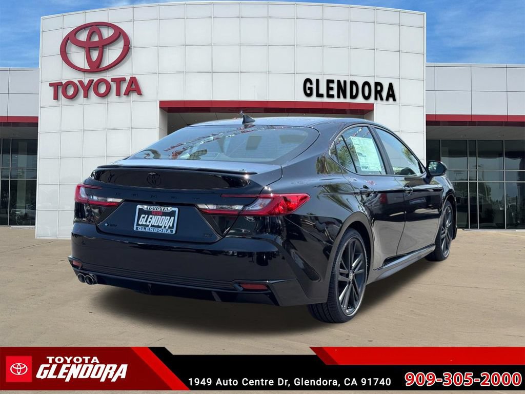 New 2026 Toyota Camry Hybrid FWD image 10