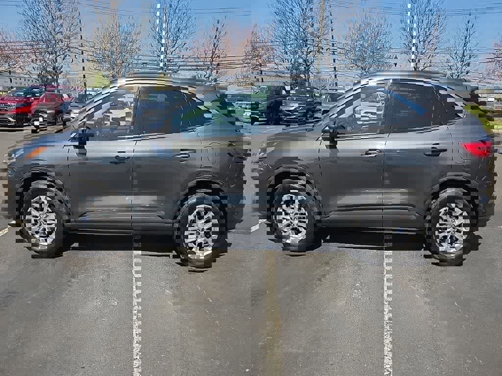 Used 2020 Ford Escape SE image 8