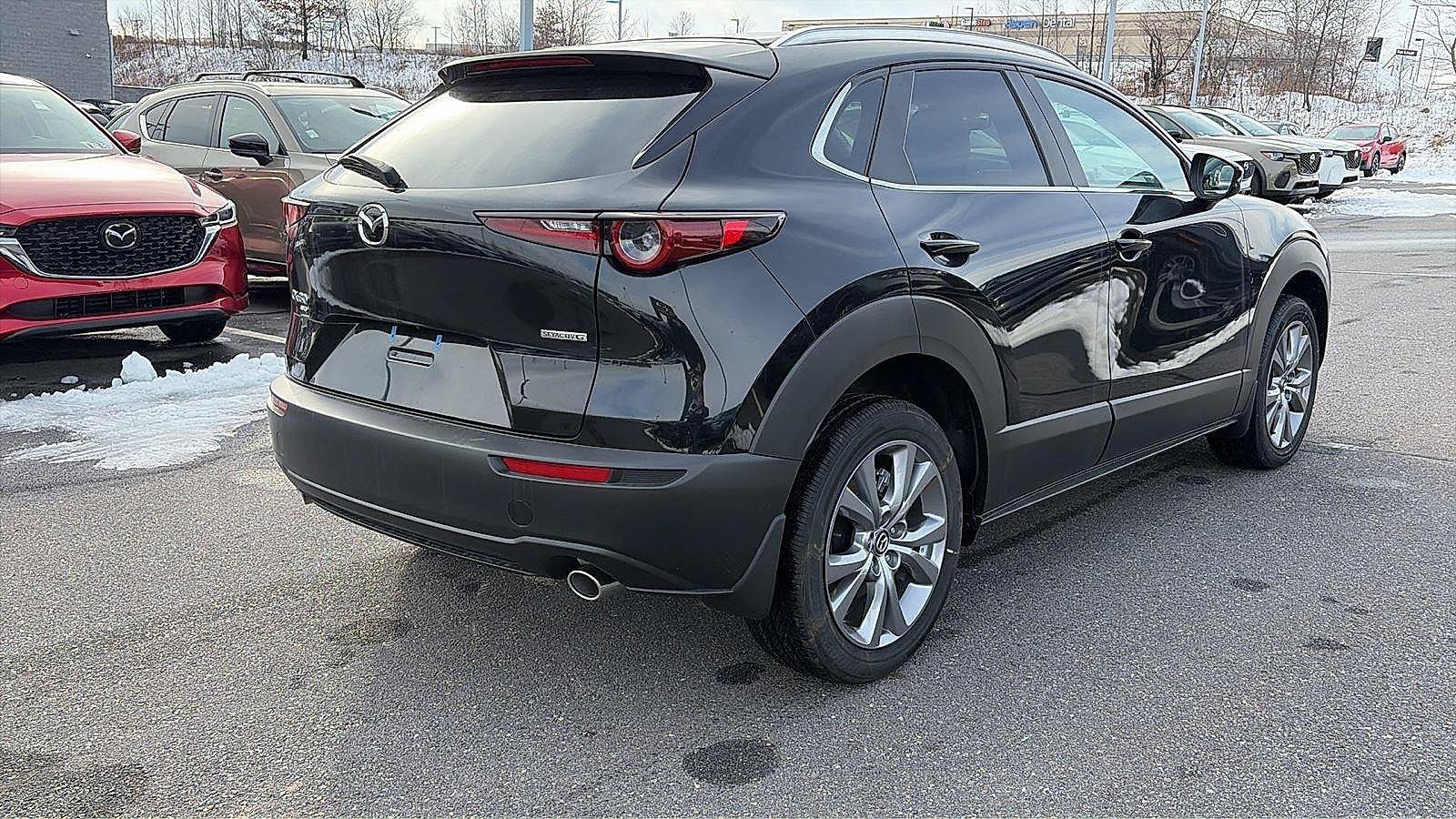 Used 2025 MAZDA CX-30 AWD 2.5 S w/ Preferred Package image 3