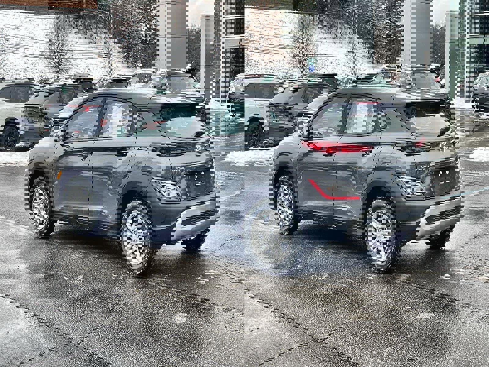 Used 2023 Hyundai Kona SE w/ Cargo Package image 3