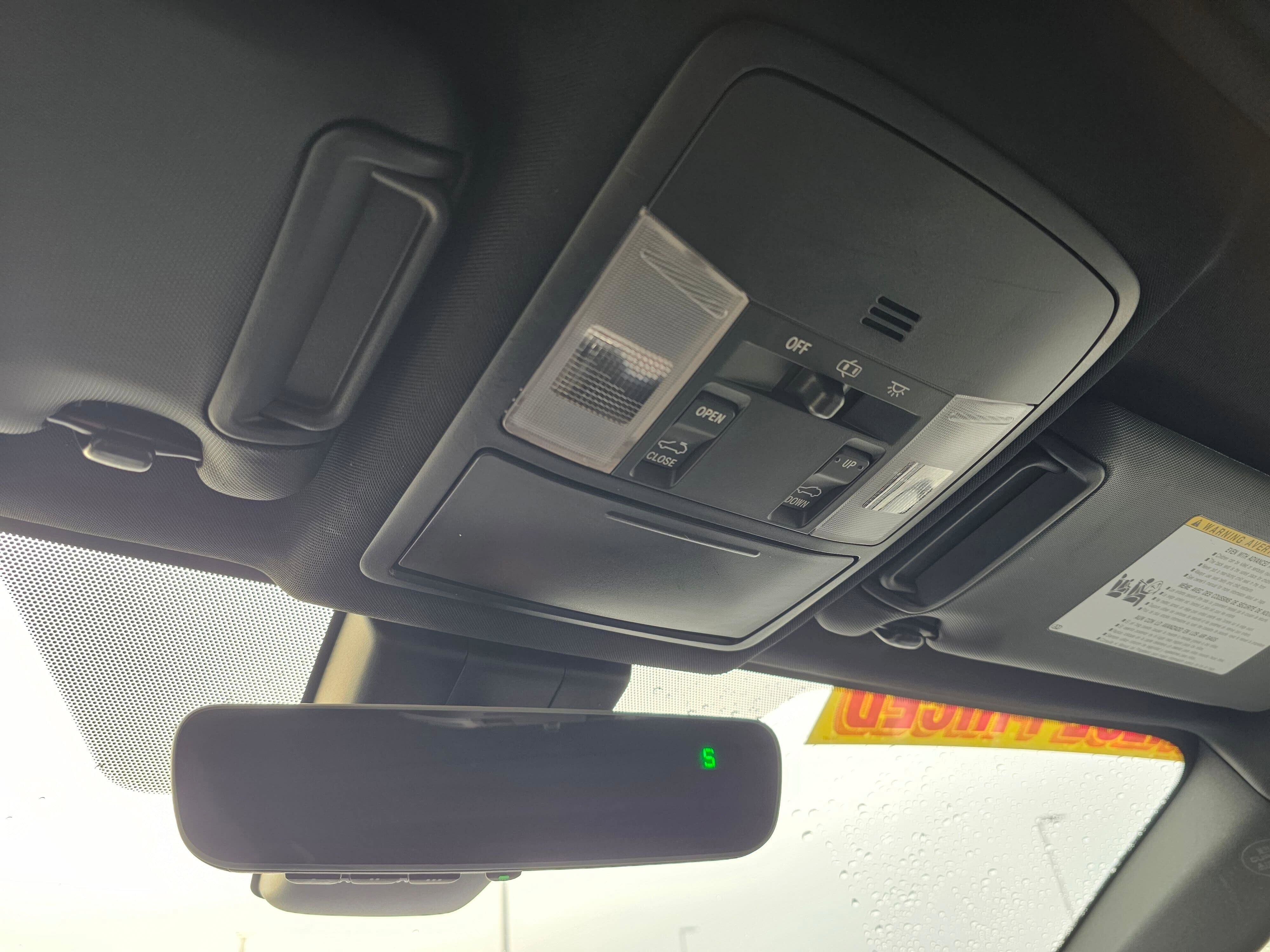 Used 2017 Toyota RAV4 SE w/ Power Extra Value Package AWD/4WD image 28