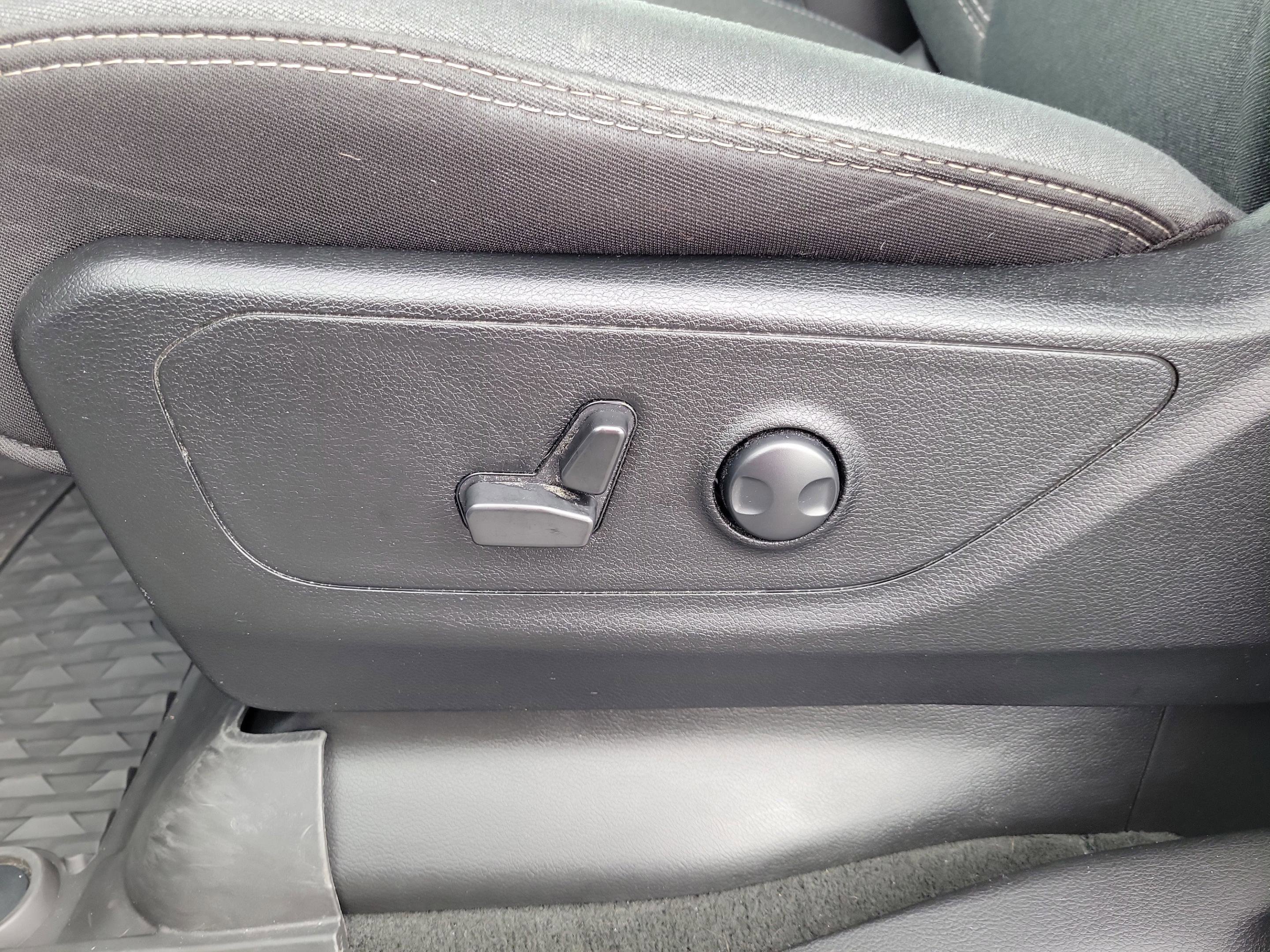 Used 2023 RAM 1500 Big Horn image 15