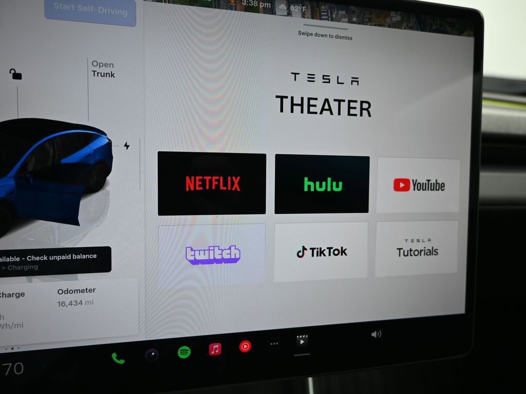 Used 2026 Tesla Model Y AWD image 18