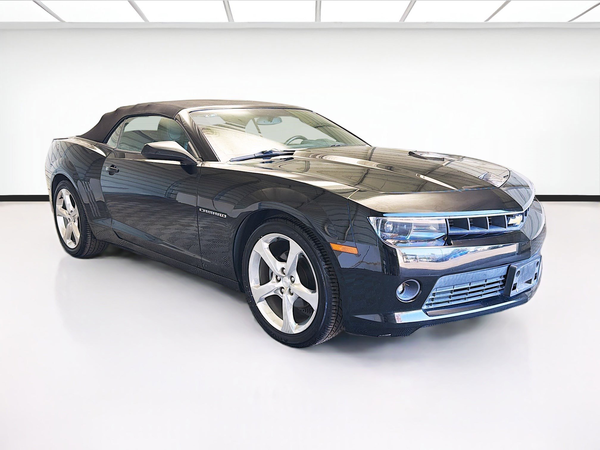 Used 2015 Chevrolet Camaro LT w/ RS Package image 3