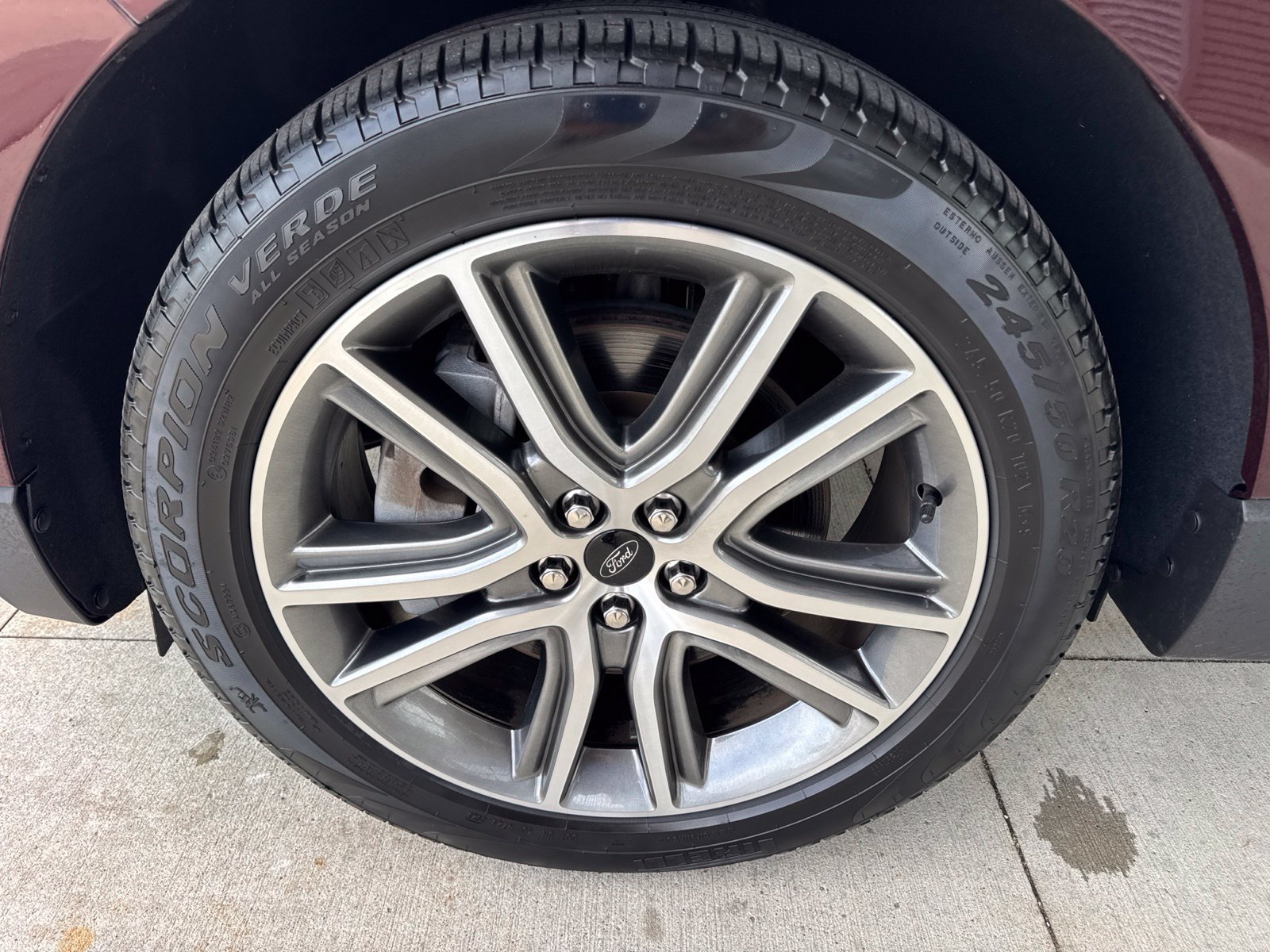 Certified 2024 Ford Edge Titanium w/ Equipment Group 301A AWD/4WD image 18