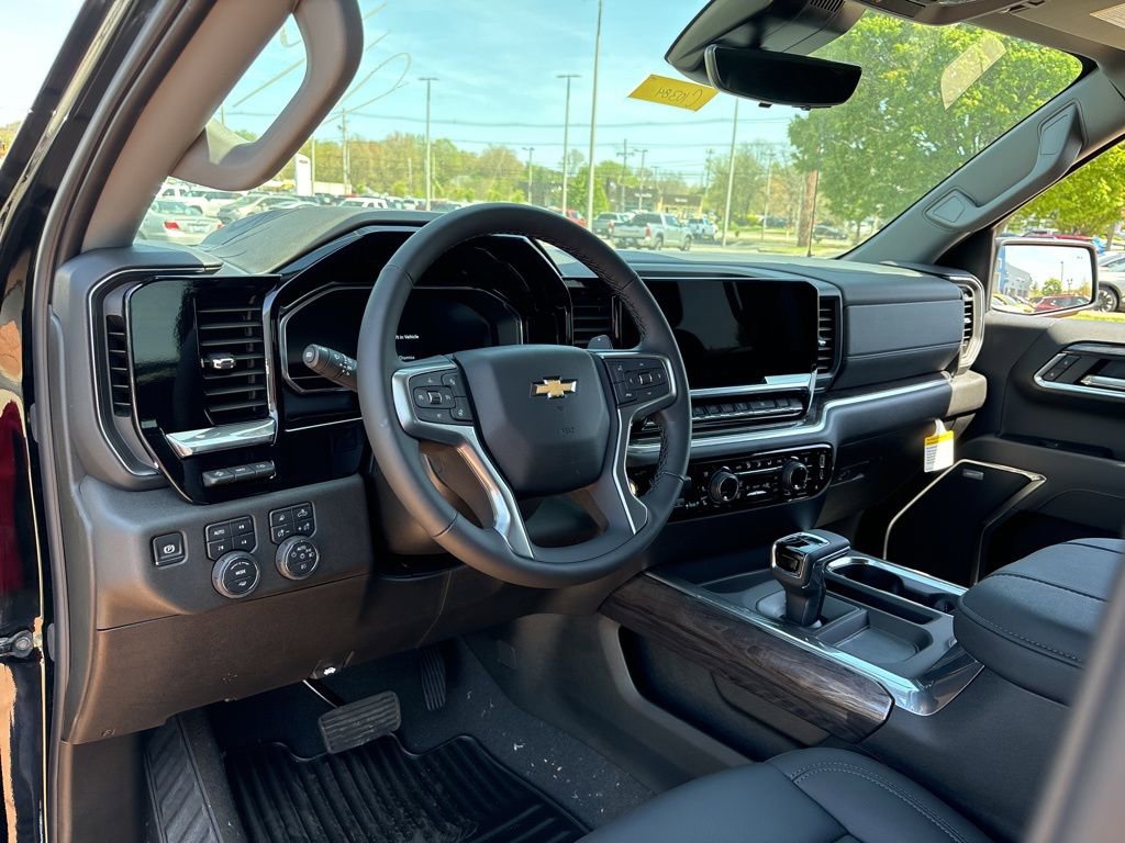 New 2025 Chevrolet Silverado 1500 LTZ w/ Technology Package image 14