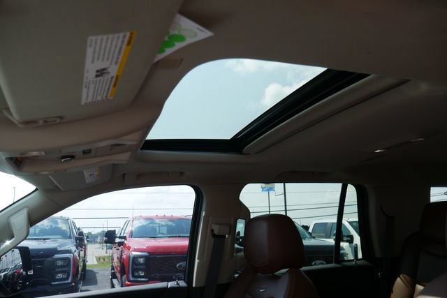 Used 2020 Cadillac Escalade Luxury AWD/4WD image 3