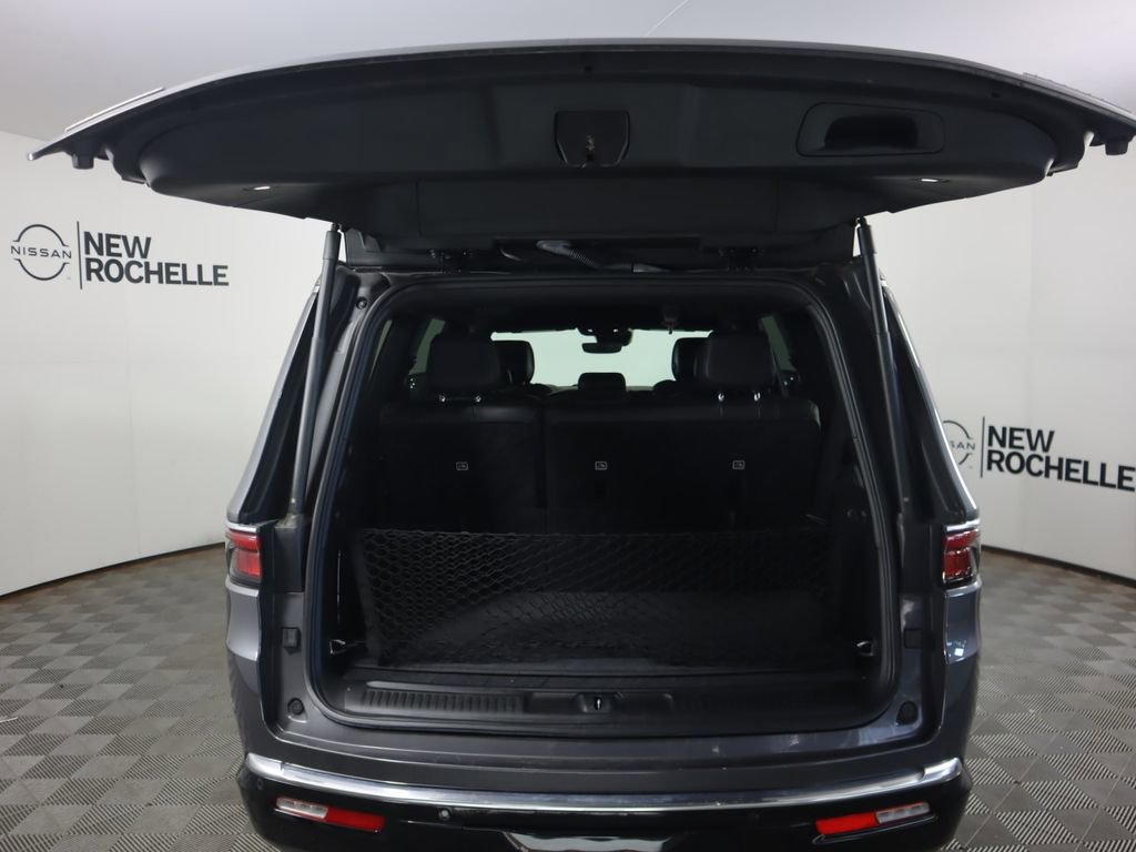 Used 2023 Jeep Wagoneer Series II w/ Premium Group I AWD/4WD image 36