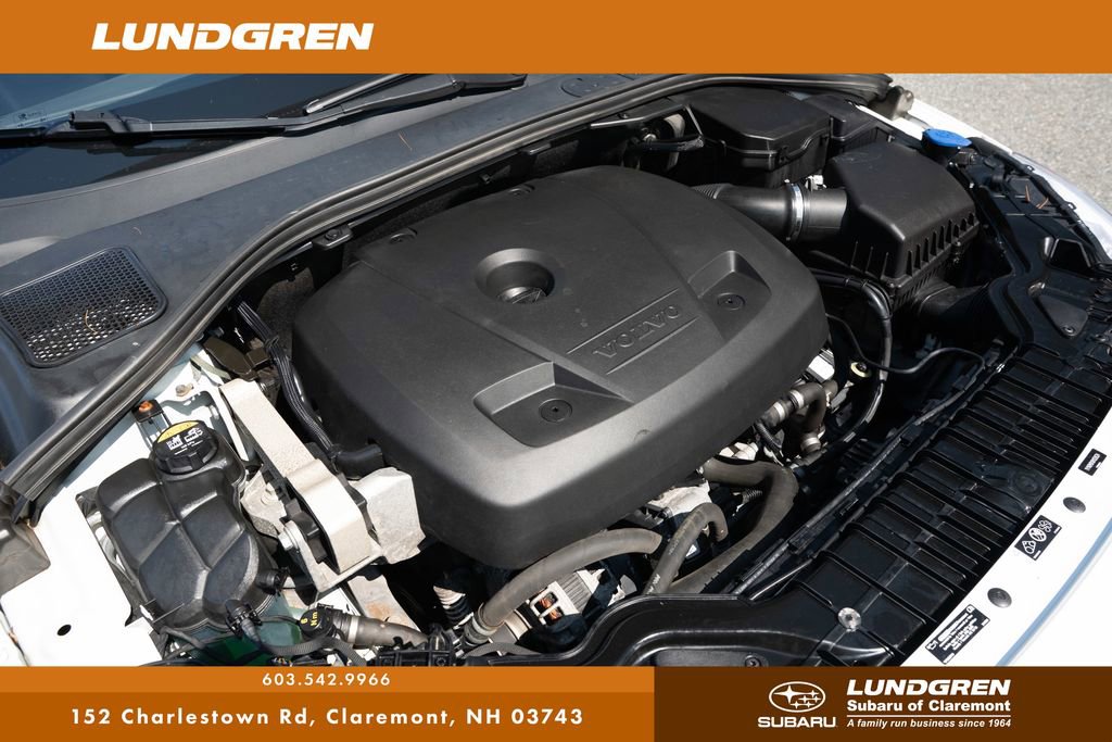 Used 2017 Volvo V60 T5 Premier w/ Convenience Package image 40