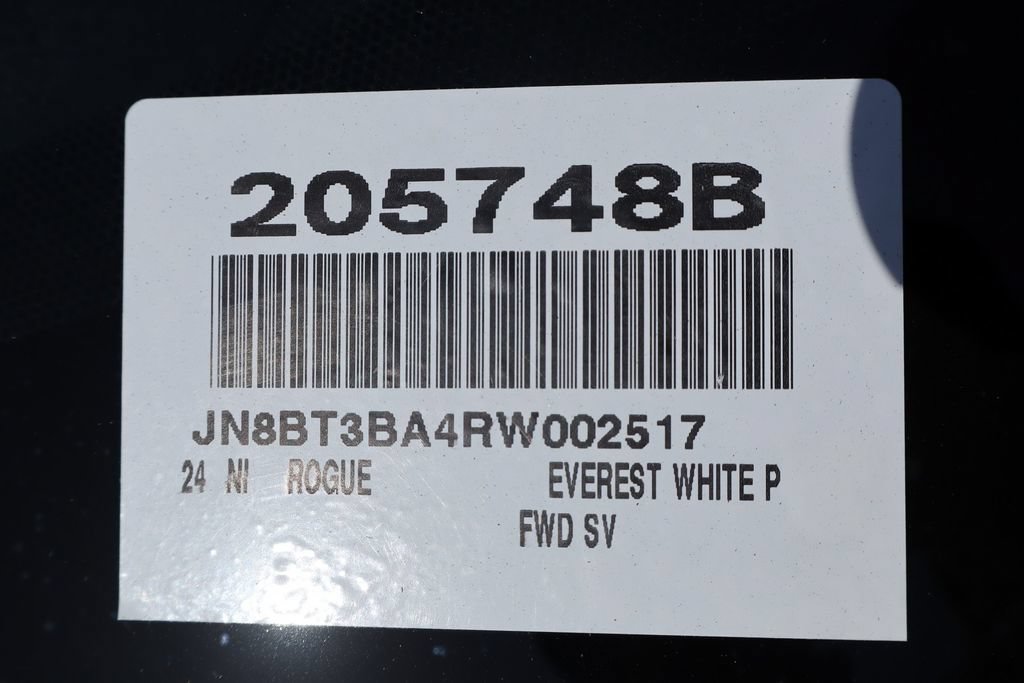 Used 2024 Nissan Rogue SV FWD image 39