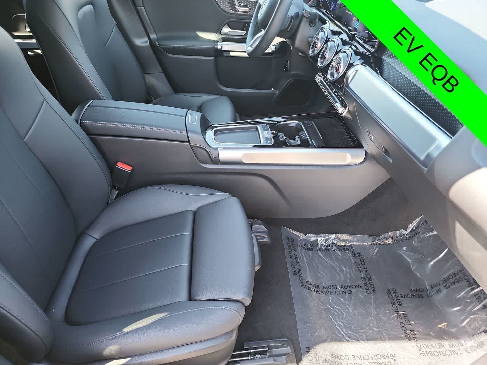 Used 2025 Mercedes-Benz EQB 250+ image 18