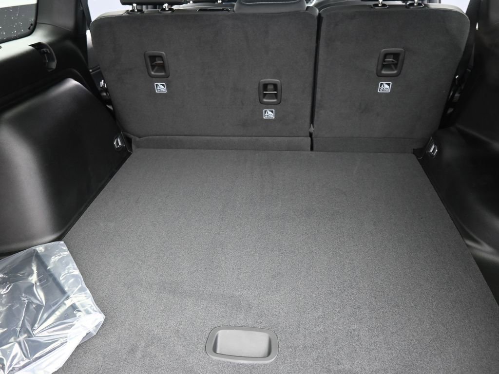 New 2026 Jeep Grand Cherokee Laredo image 14